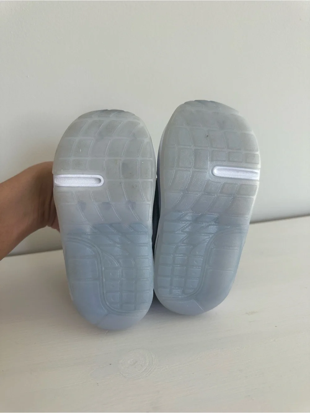 Nike Air Max Motif Black Blue Lightning Slip On Sneakers